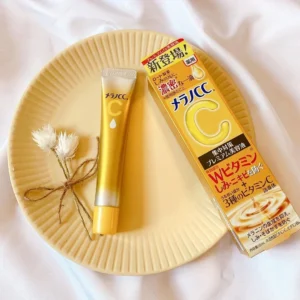 Rohto Melano CC Vitamin C Premium Essence For Brightening and Spot Treatment 20ml